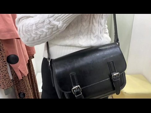 ❤️ Публічна мастурбація молодої сучки FeralBerry фалоімітатором у примірочній Супер порно на uk.hentaisun.ru ❌️❤